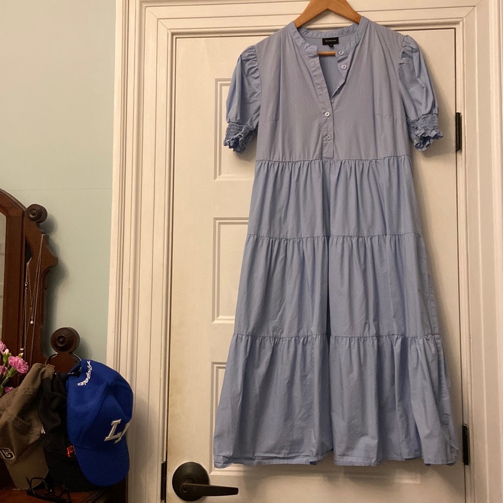 COPY - Who What Wear Blue Ruffle Dress w/ Puff Sleeves. 🎉 Like NEW! Size Medium.